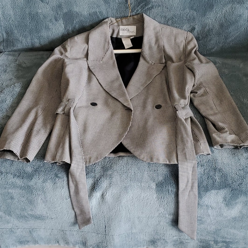 Suit coat - Picture 3 of 8